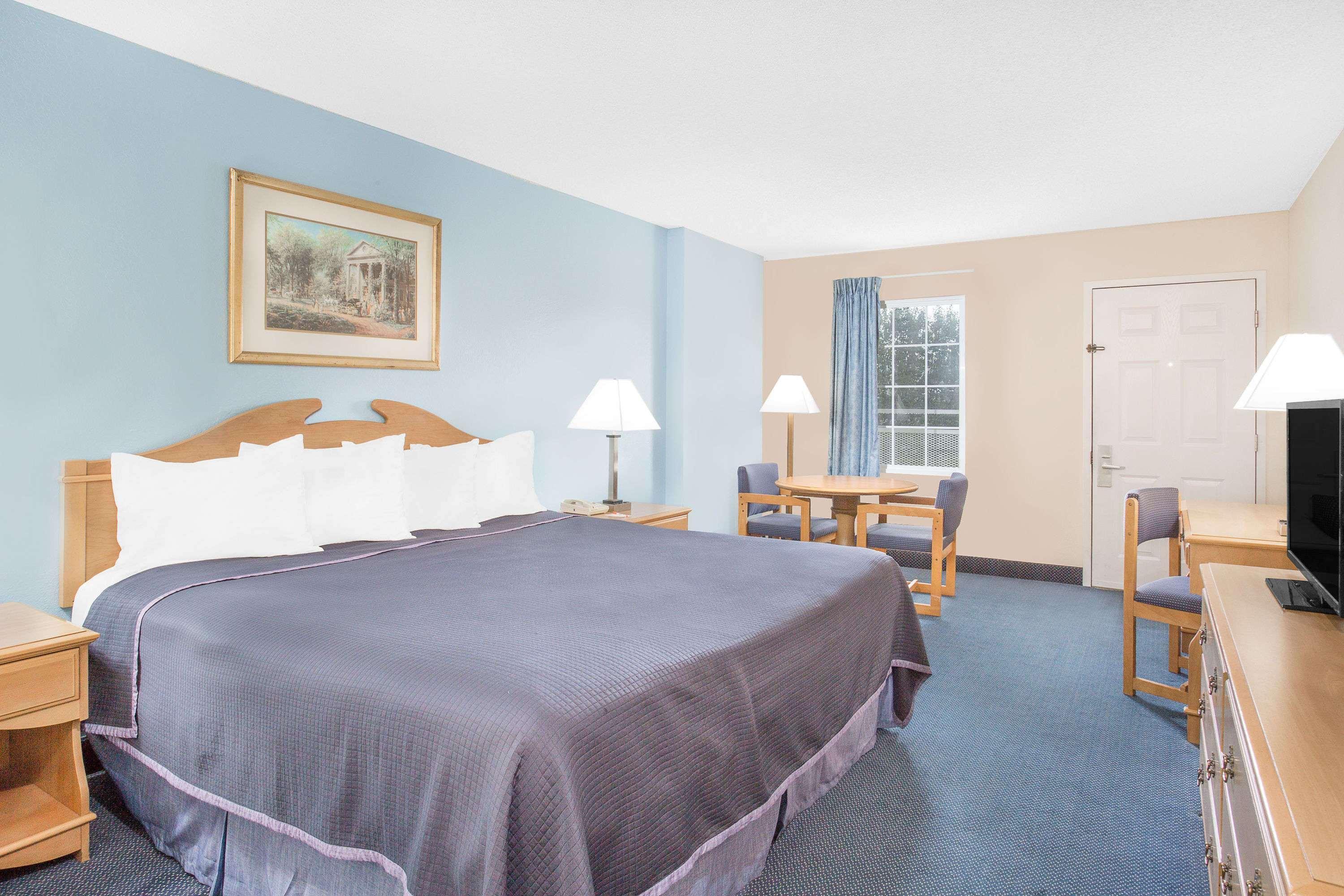 Howard Johnson By Wyndham Staunton Extérieur photo